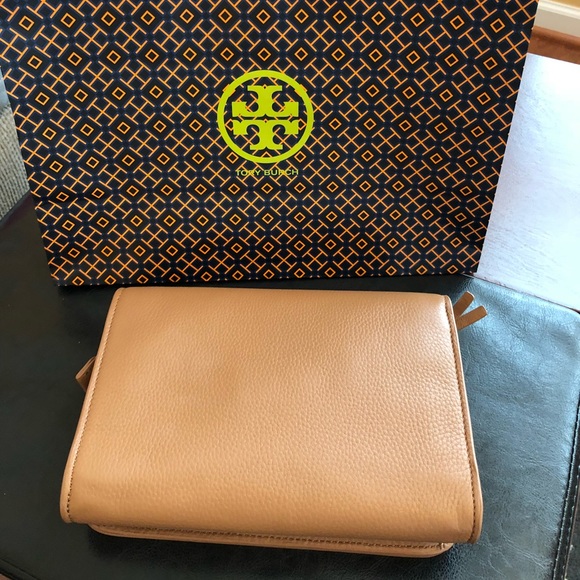 Tory Burch - Picture 2 of 8